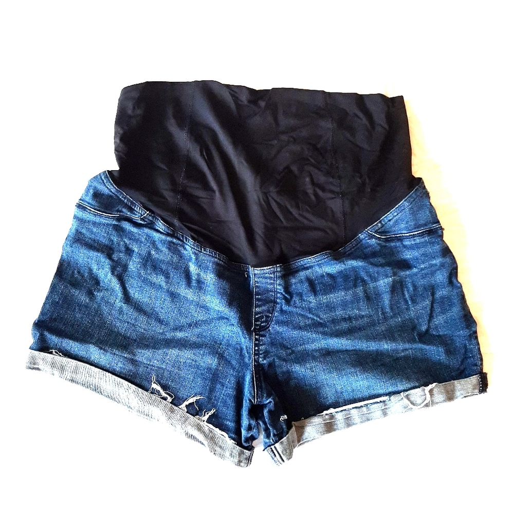 Ingrid & Isabel Maternity Crossover Midi Short